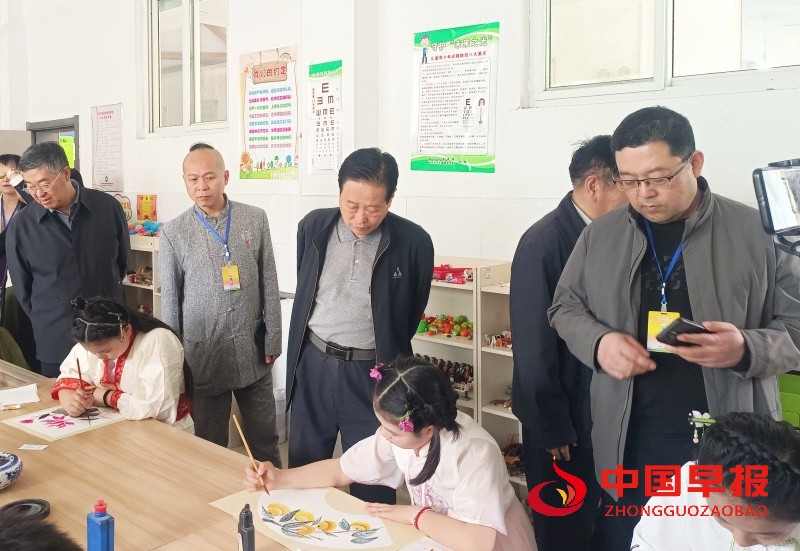 微信图片_20250419221758_副本.jpg