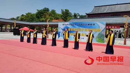 端午源头思屈子，河伯潭上诵离骚——湘鄂两地屈子诗词吟诵会暨祭祀屈原典礼(图1)