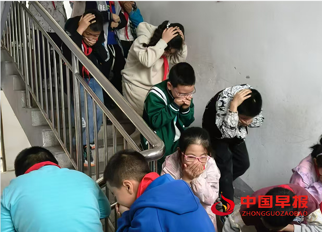 1731645793863705.png 1.png