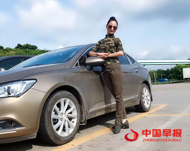 1745142270400678.png 3陈漫车模.png