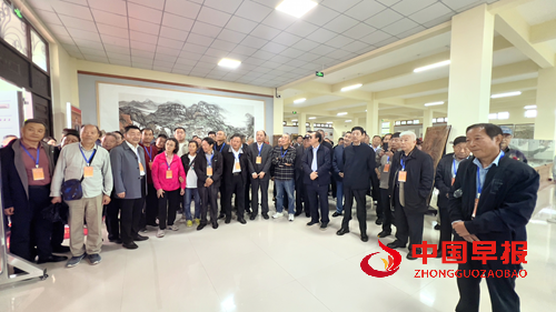 山东枣庄瑞琴艺术馆举办“纪念抗战胜利80周年庆国庆沂蒙情”书画大展(图7) 山东枣庄瑞琴艺术馆举办“纪念抗战胜利80周年庆国庆沂蒙情”书画大展(图7)